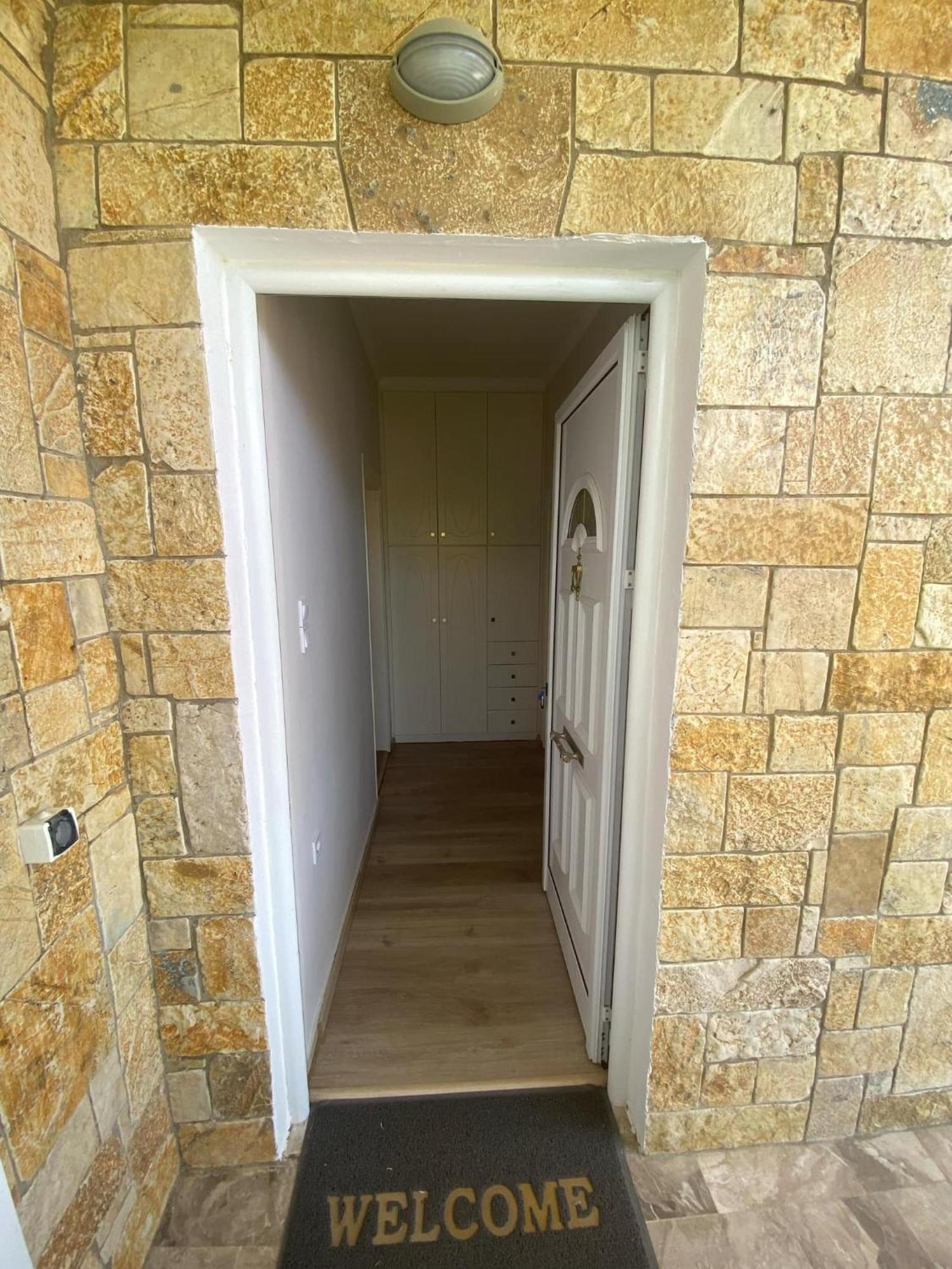 Spyros Apartment 디아코프토 외부 사진